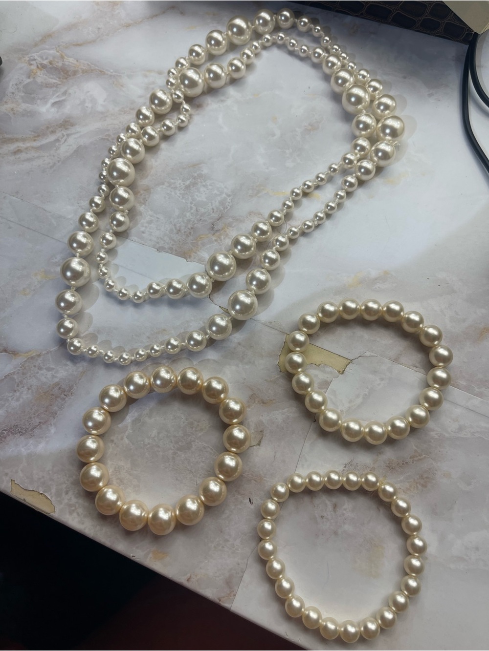Classic Pearl Necklace and Bracelet Set - Cream Pearl Jewelry